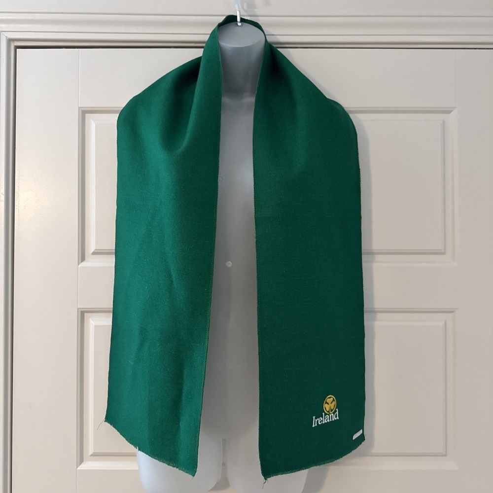 Vintage‎ Ireland Wool Knit Scarf Green Novelty Winter Warm Wrap 9x60 Casual